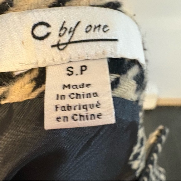 Houndstooth Black and White Skirt - Picture 3 of 4